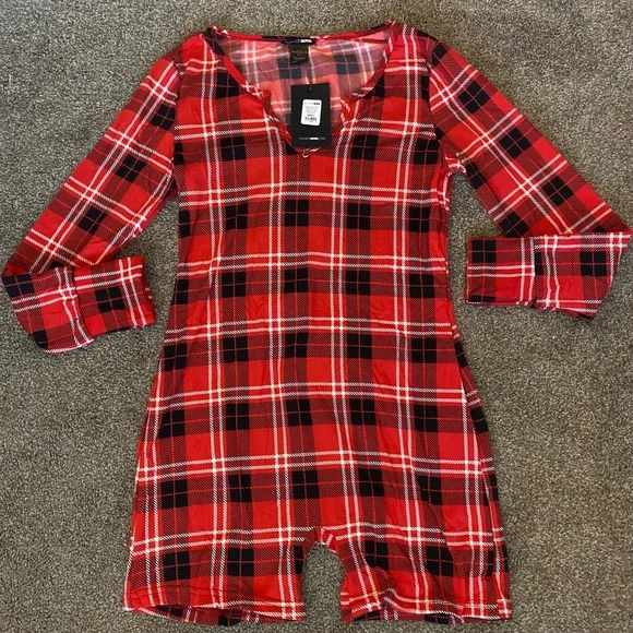 NWT Plaid Sleep Romper - Picture 3 of 11
